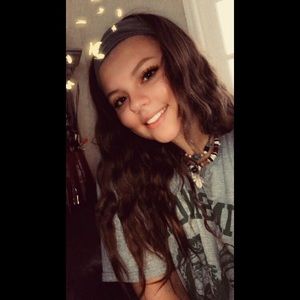 Meet your Posher, Candace